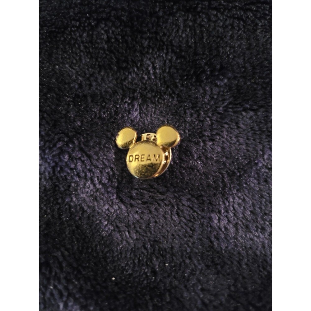Disney GOLD Cast Member Manager DREAM Award Mickey Icon Nametag Pin
